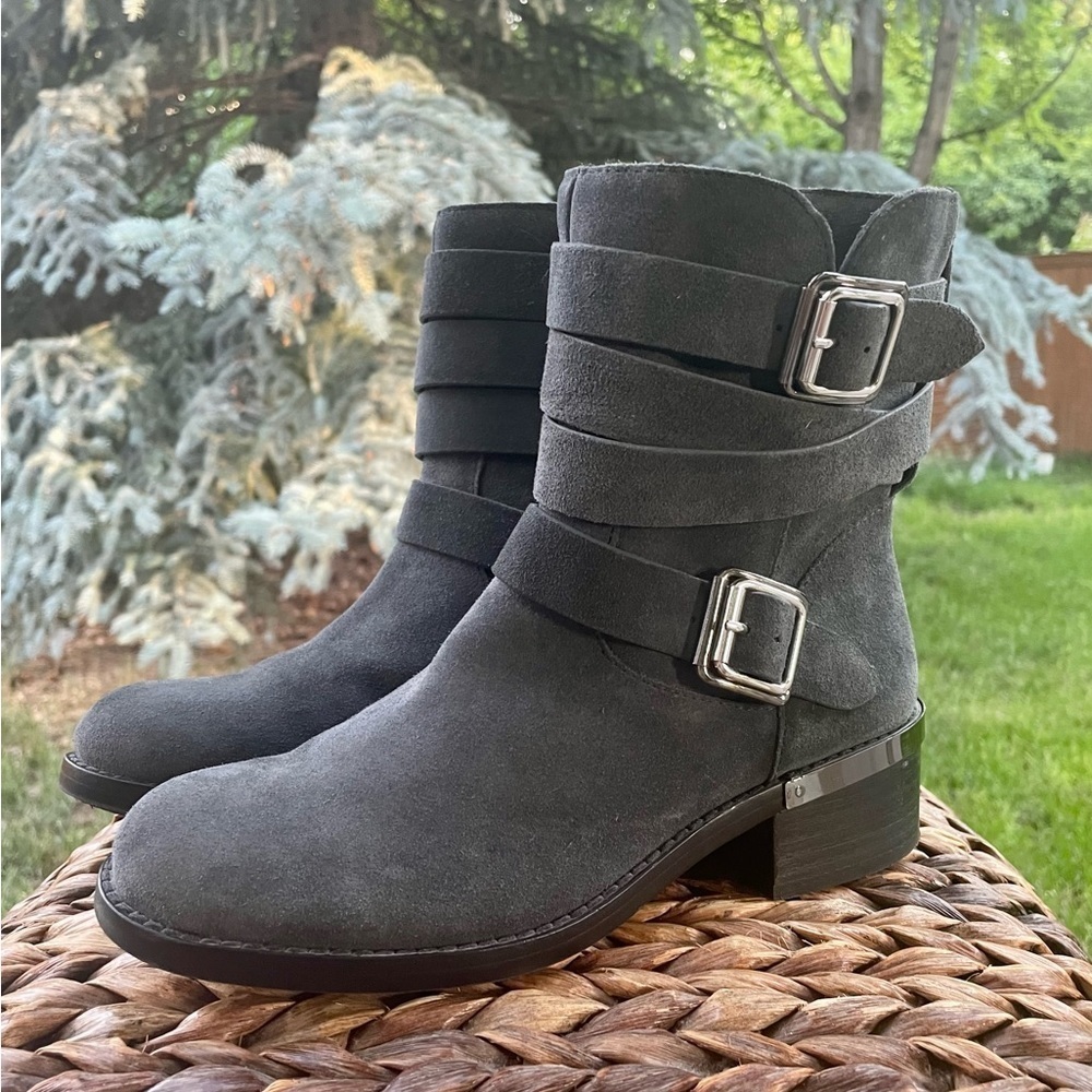 Vince Camuto Dark Gray Luxe Suede Leather Moto Bootie VV Webey Women’s US size 7